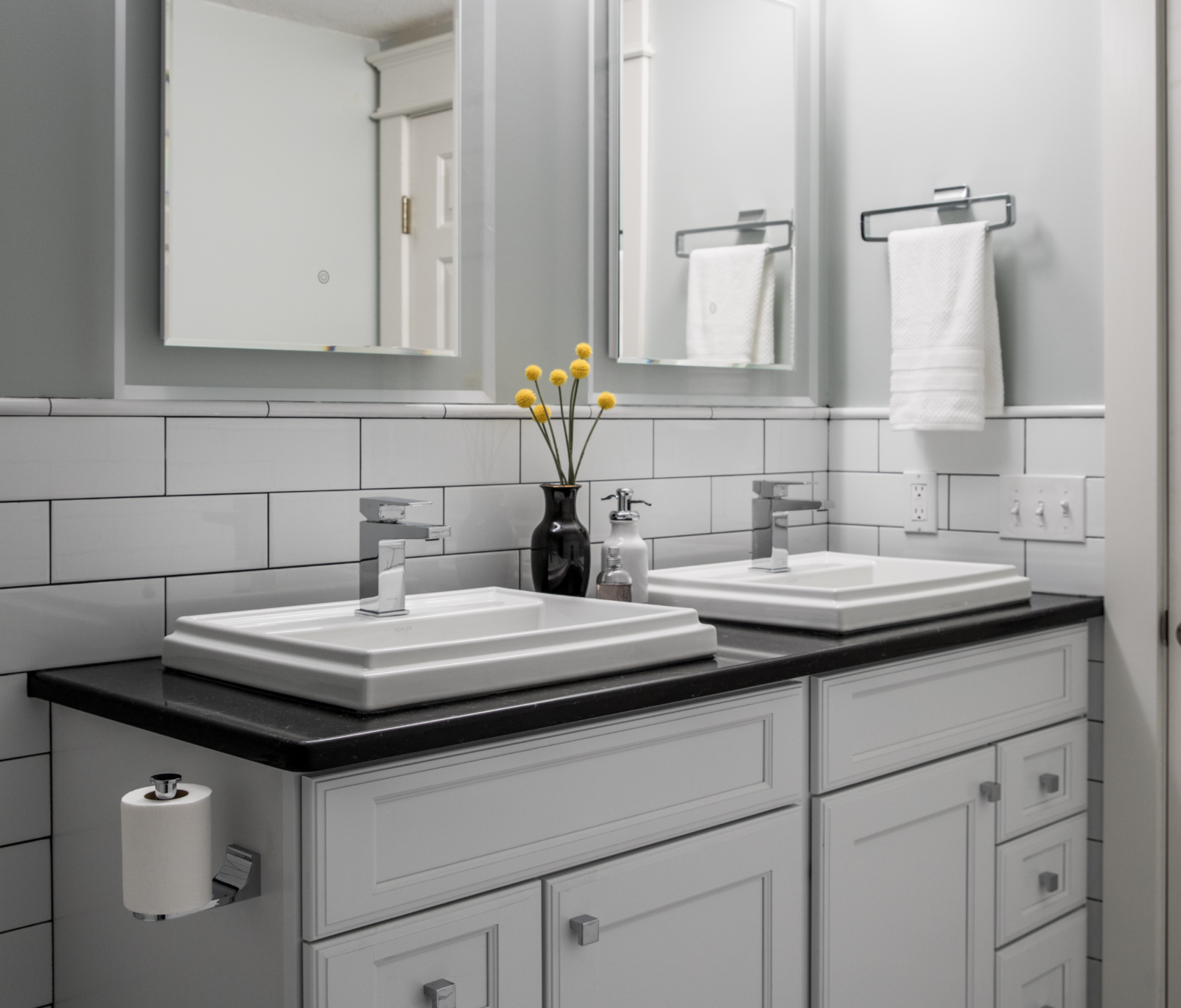 Modern Black & White Bath