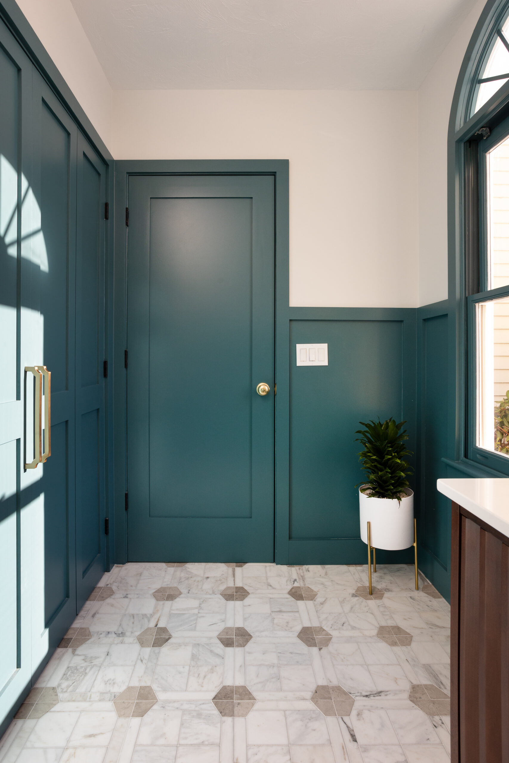 Teal Color‑Drenched Powder Room