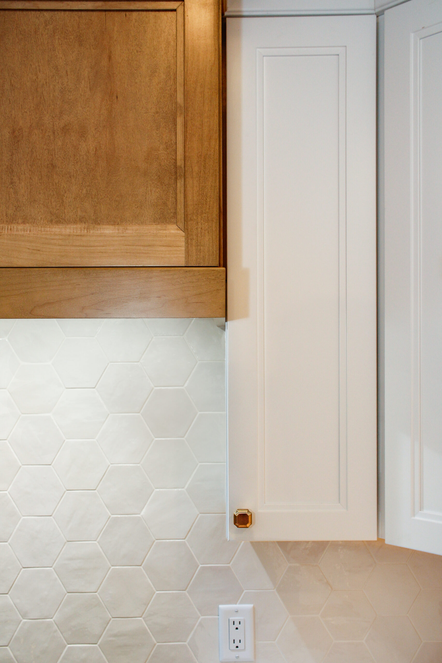 Bright & Timeless Transitional Kitchen