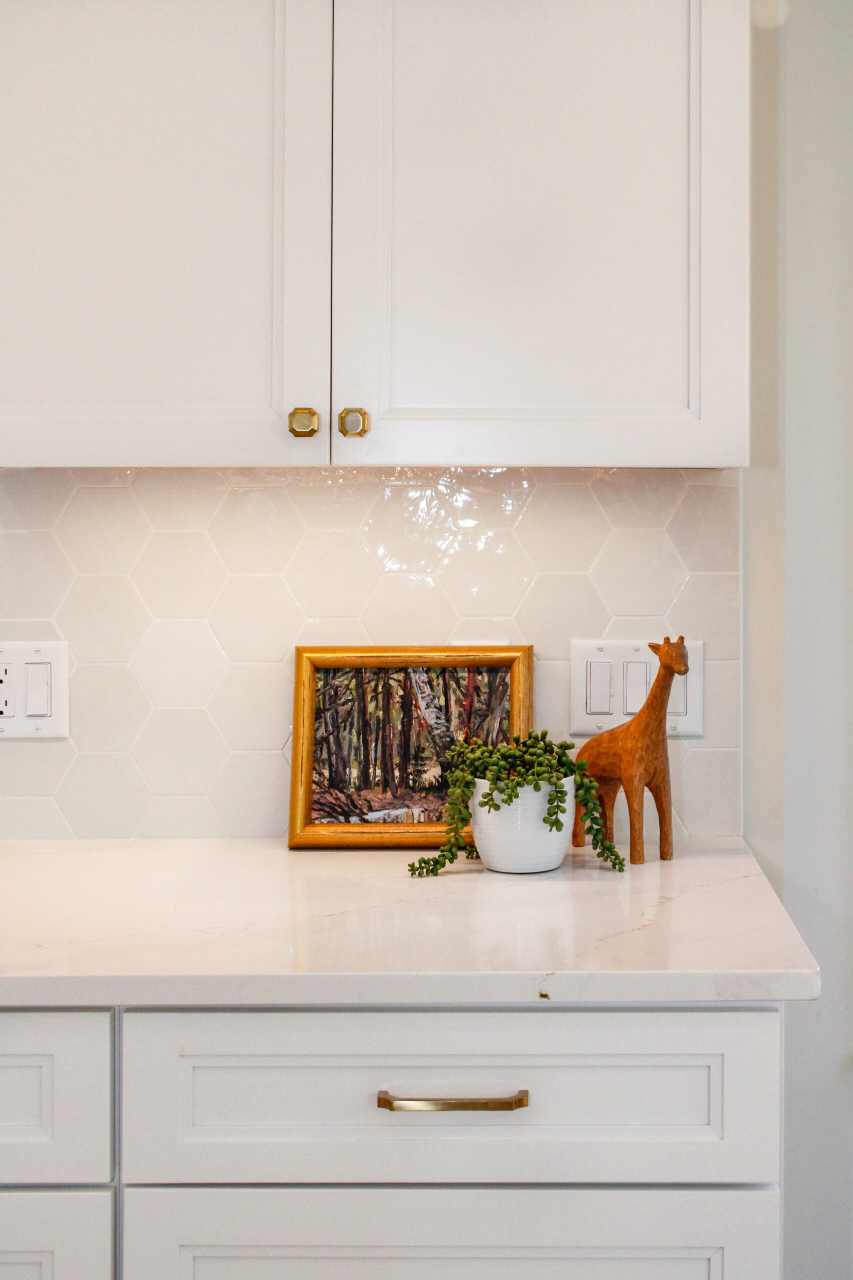 Bright & Timeless Transitional Kitchen