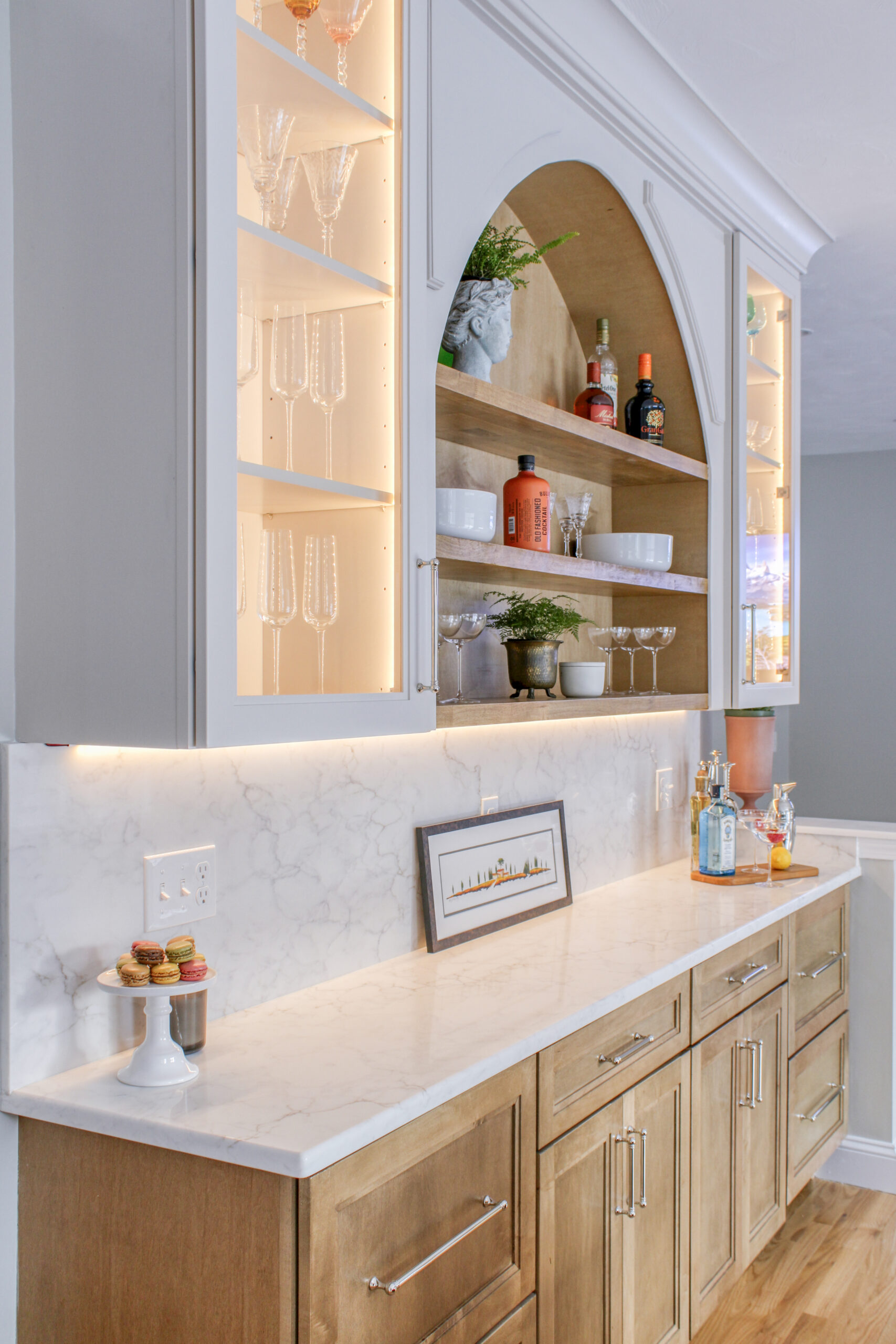 Warm, Modern & Classic Kitchen