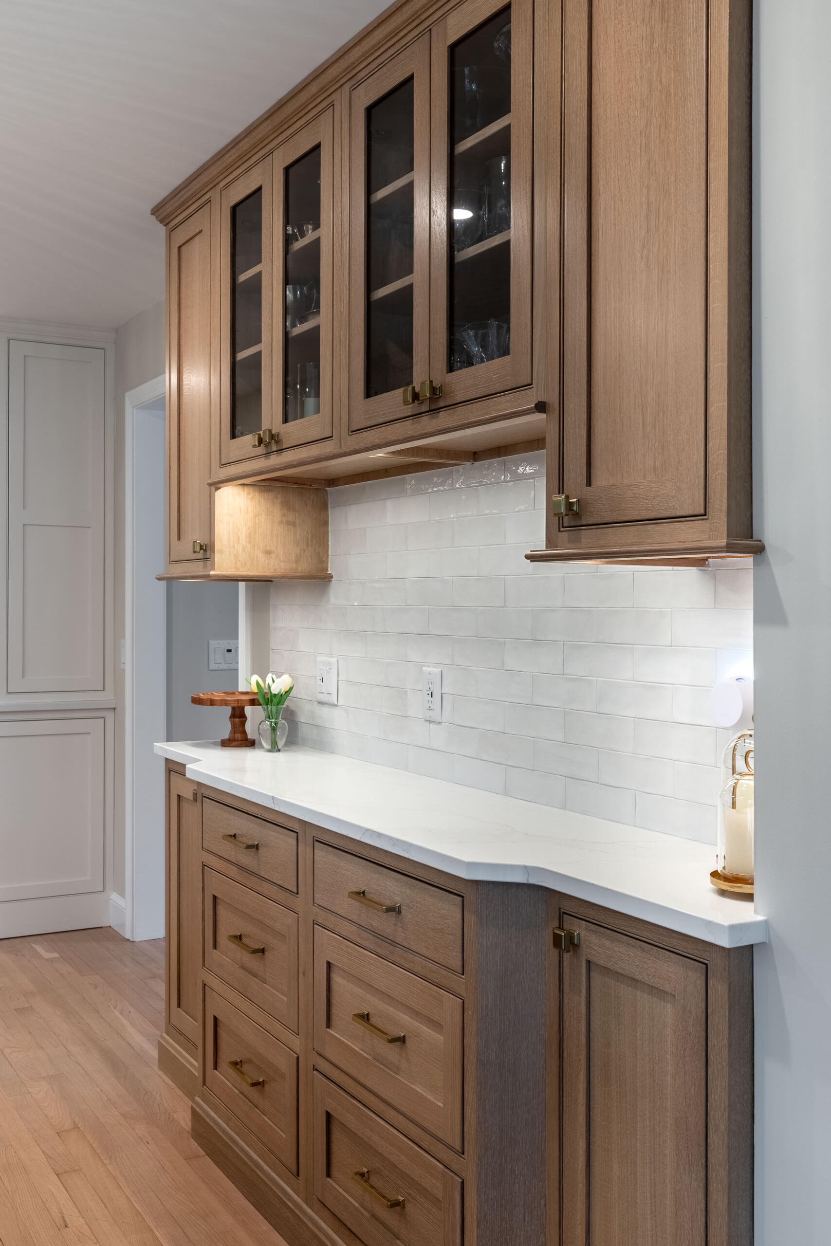 Entertainer’s Transitional Kitchen